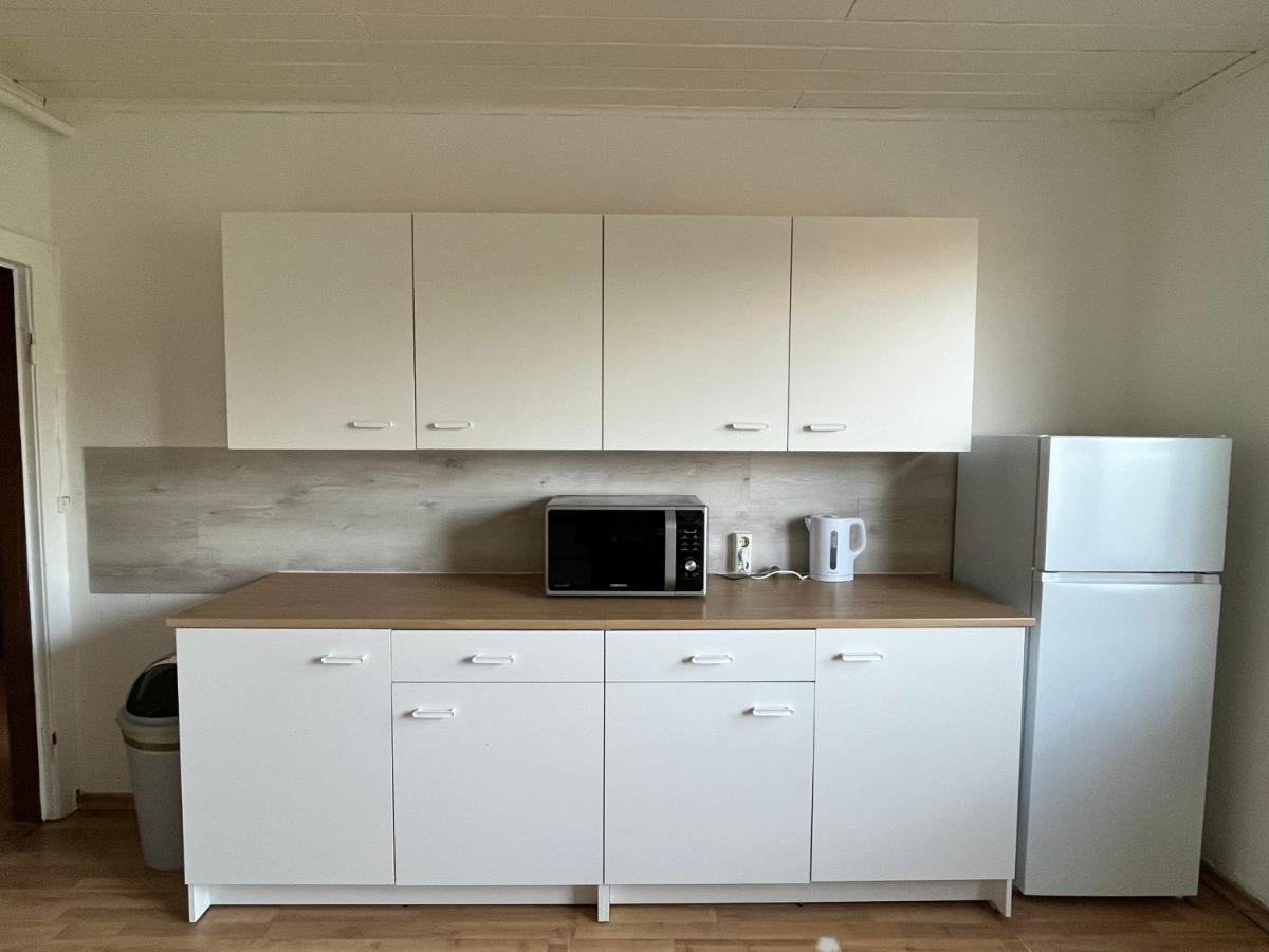 Zimmer 1 Bullendorf Extérieur photo